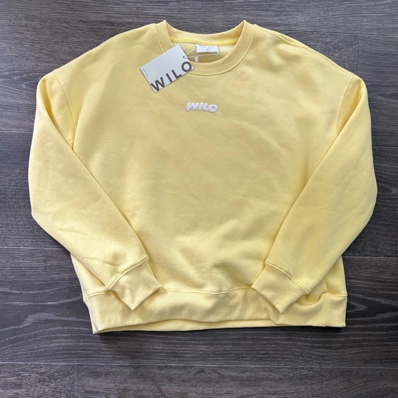 Wilo The Label Tops - Wilo the Label Wellness Club Crew Sweatshirt - Size Medium Butter Yellow NEW!